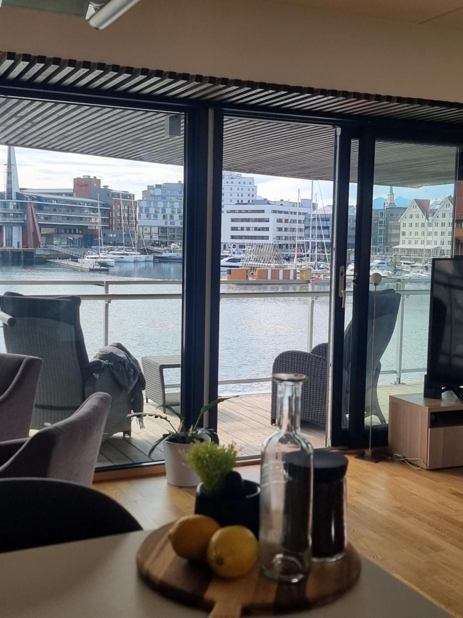 Апартаменты The Seaview - Harbour!