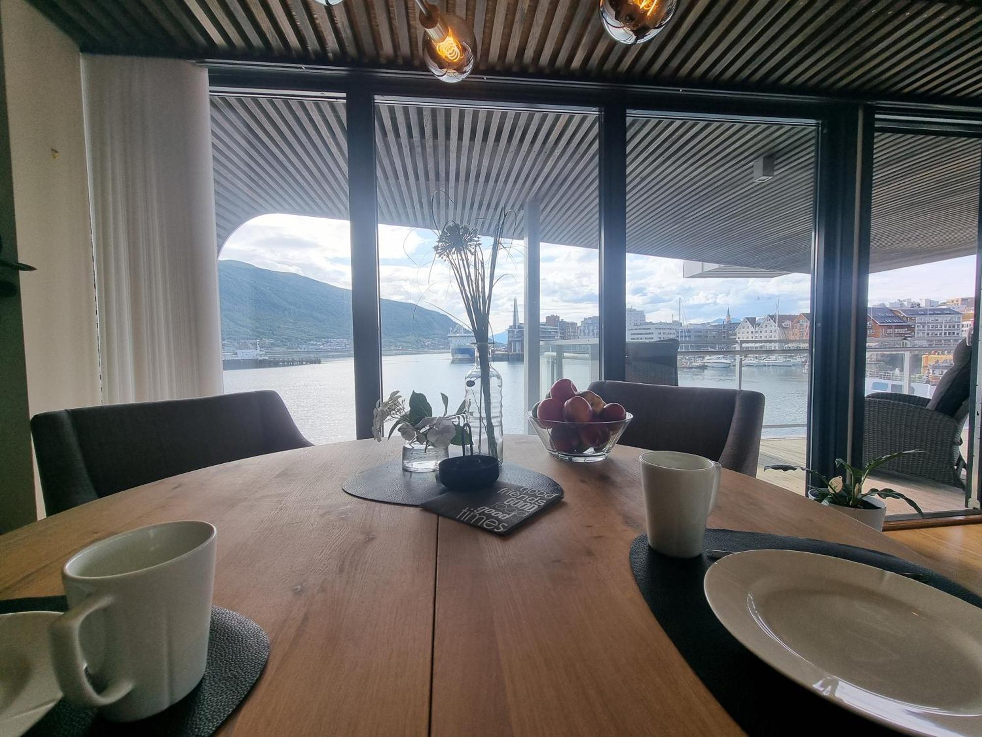 The Seaview - Harbour! Apartment Tromsø